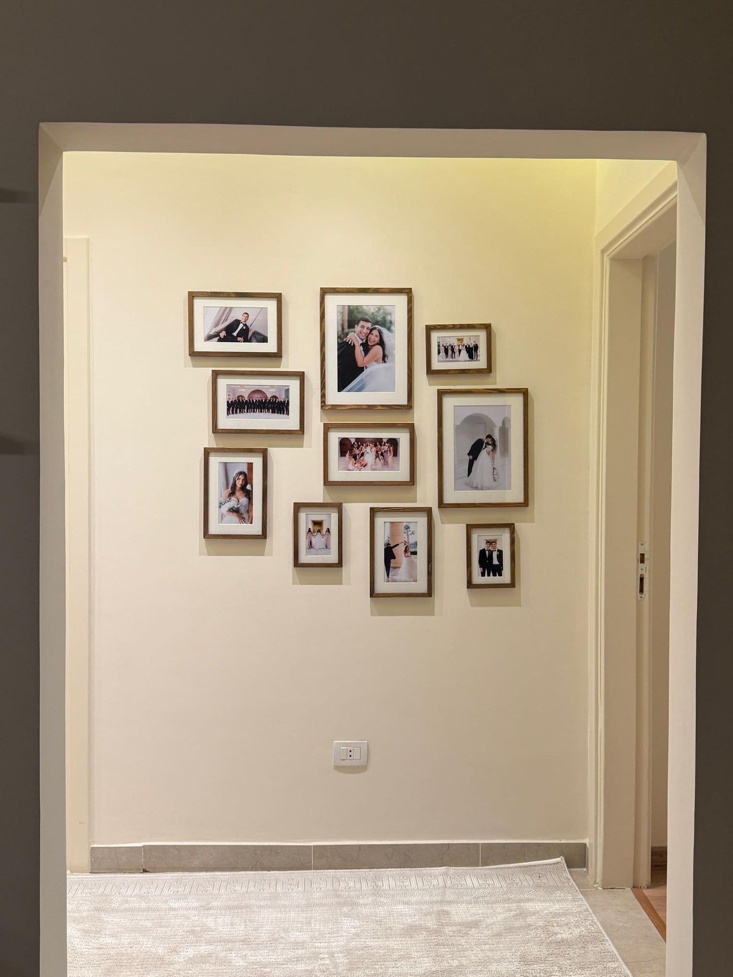 The Dana- Hallway Set