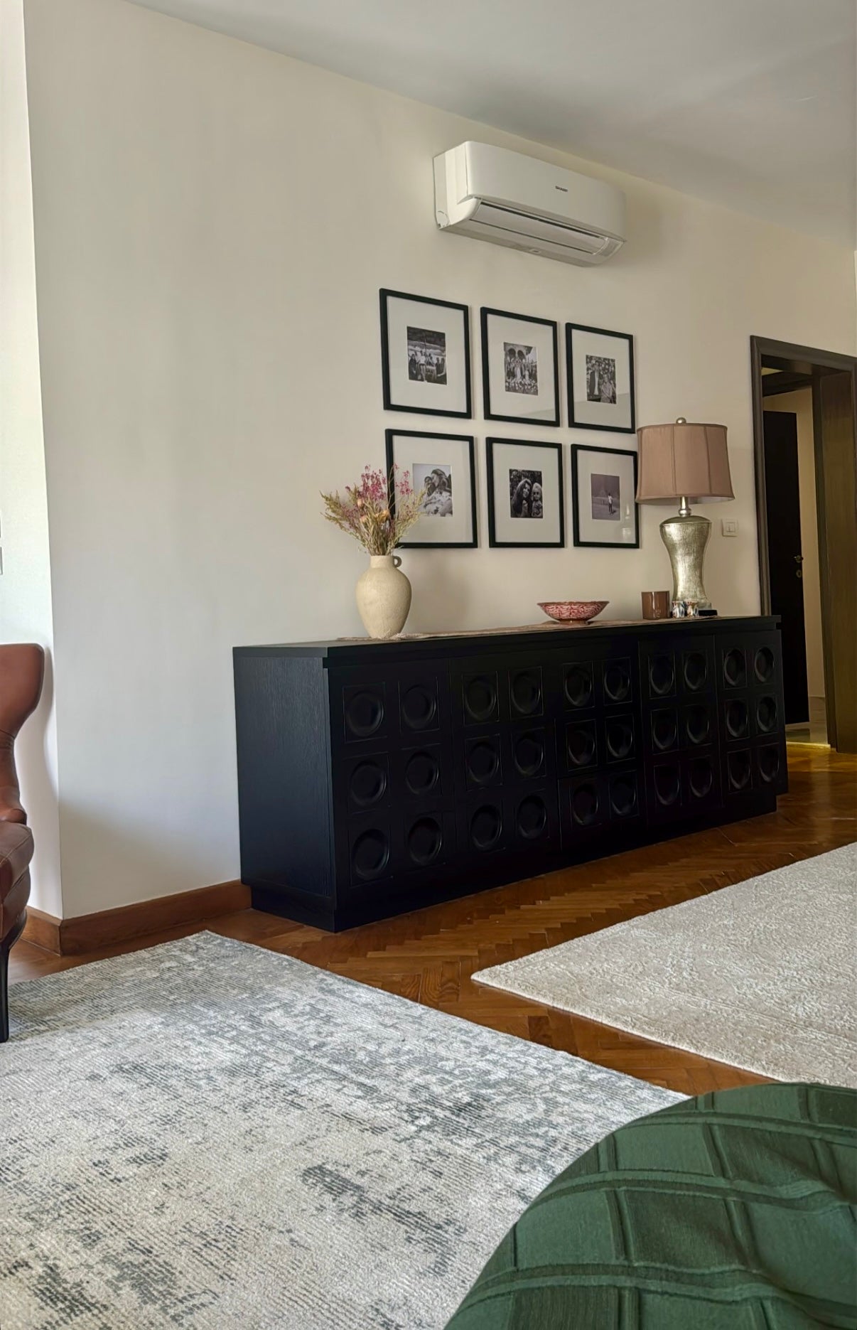 The Farah- Above the Console Set