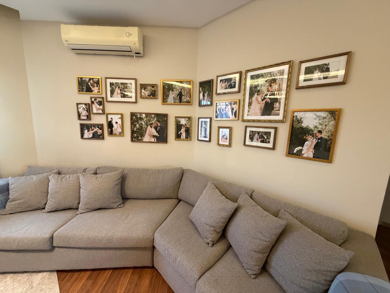 The Salma Living room set